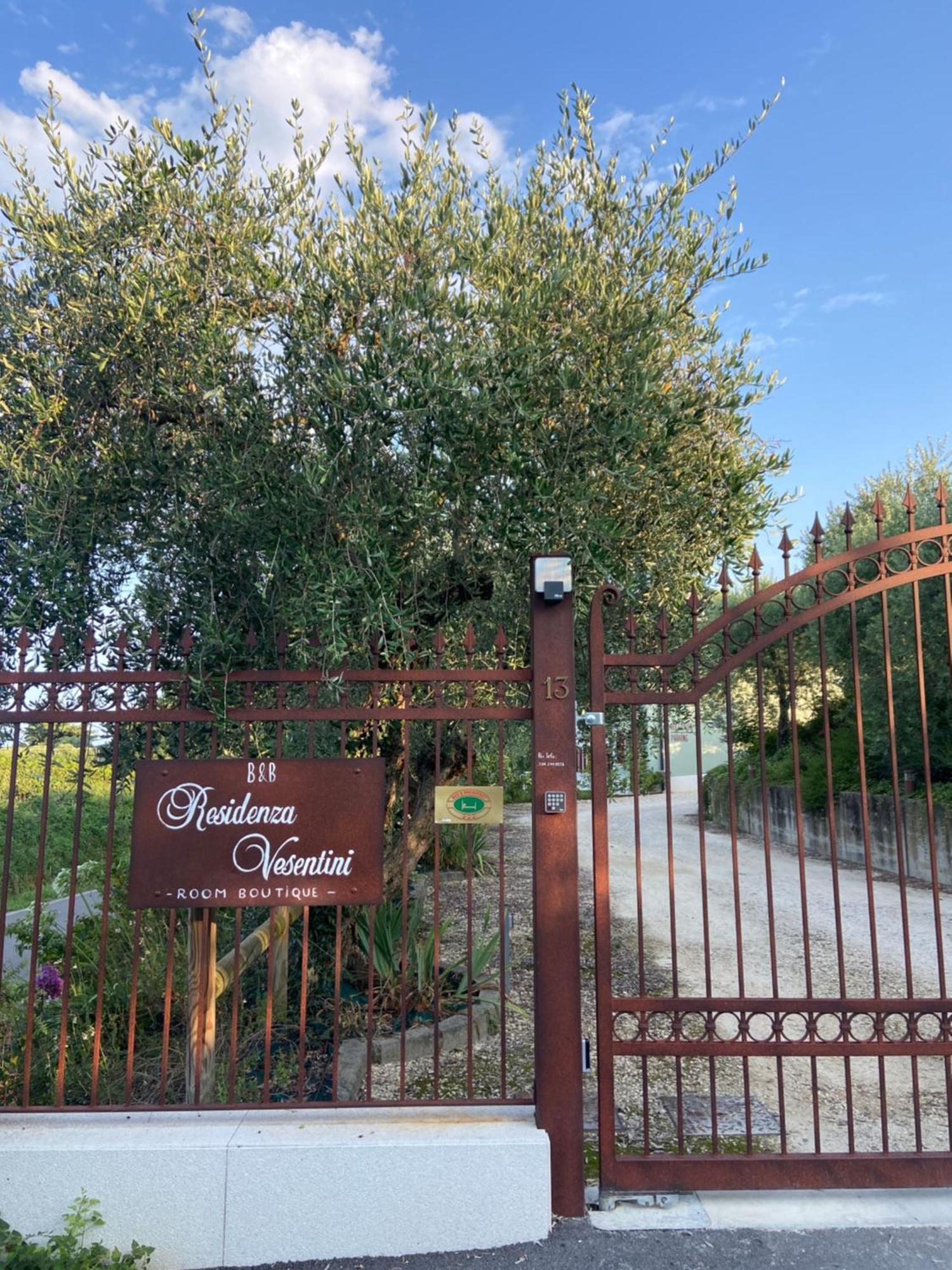 Residenza Vesentini Bed & Breakfast Pastrengo Luaran gambar